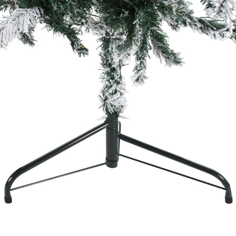 Kunstkerstboom half met sneeuw smal 210 cm - AllerleiShop