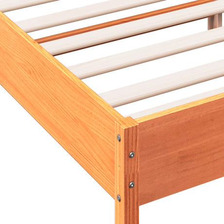 Bed met matras massief grenenhout wasbruin 140x190 cm