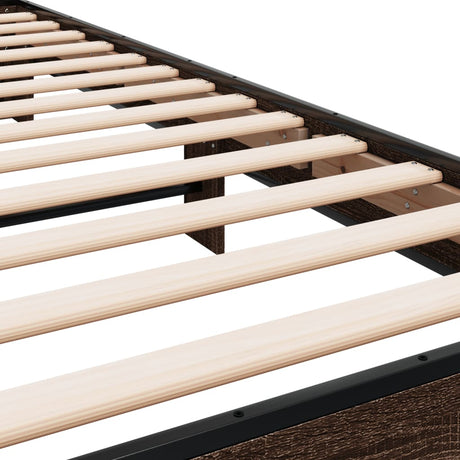Bedframe bewerkt hout en metaal bruin eikenkleurig 100x200 cm