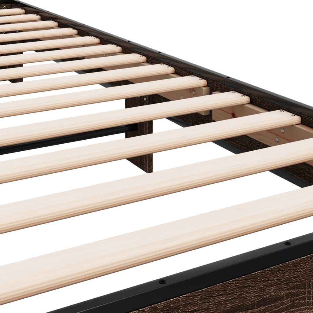 Bedframe bewerkt hout en metaal bruin eikenkleurig 90x200 cm
