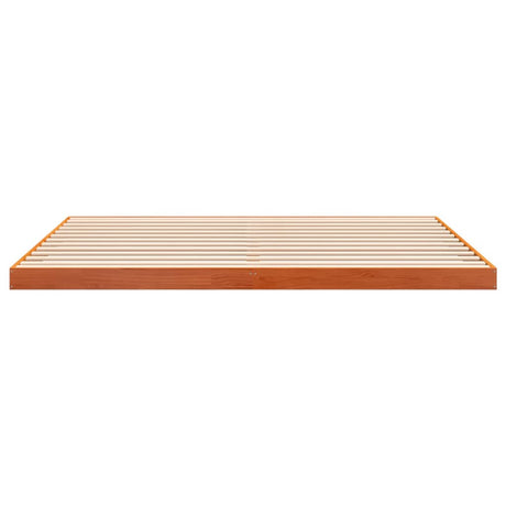 Bedframe massief grenenhout wasbruin 200x200 cm